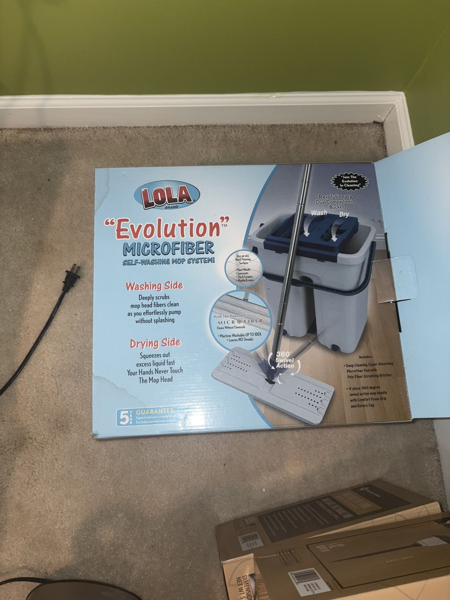 Lola evolution microfiber self washing mop system