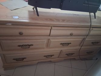 Wood dresser
