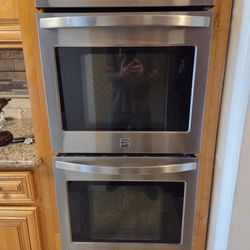 Double Oven And Matching Stove Top