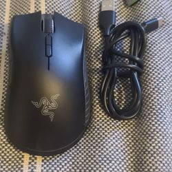Razor Mamba 16000 Dpi Optical Wireless Mouse.