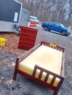 Single Bed And Dresser For Kids