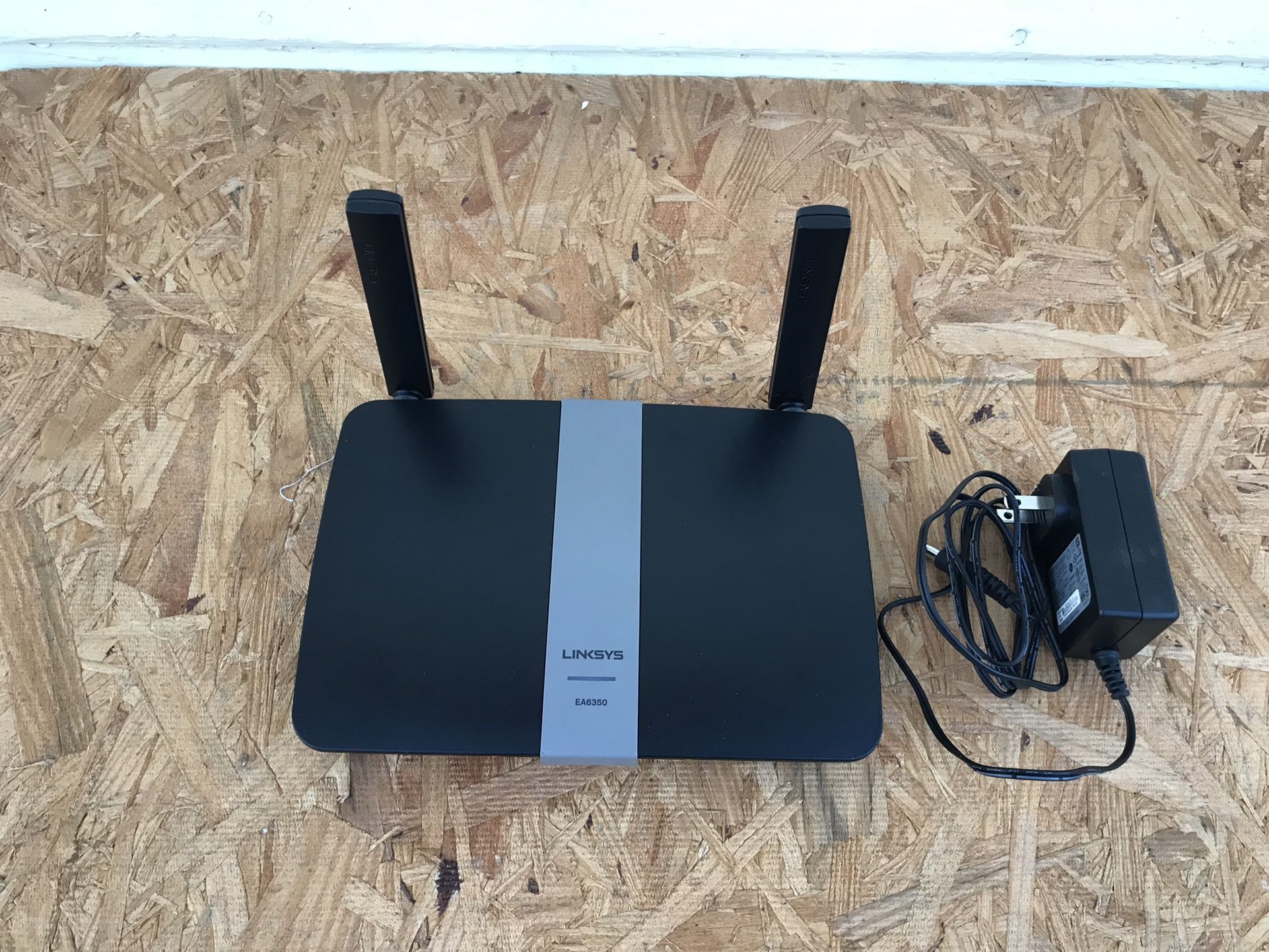 Linksys Dual Band Wi-Fi RouterEA6350
