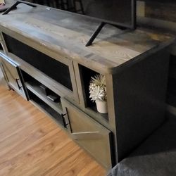 TV Stand (Solid Wood)