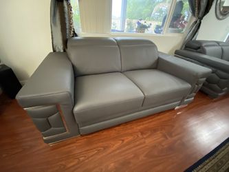 Real leather sofas/ Italian leather and design