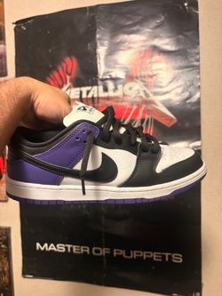 Nike sbs size 9 asking 160 comes with box