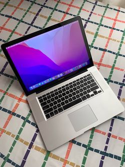 2012 15"inch Intel Core i7 MacBook Pro Laptop, 10GB RAM, 500GB HDD. macOS Monterey. It’s Old But Runs🏃‍♂️Great