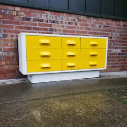 Mid Century Space Age Broyhill Chapter One 9 Drawer Lowboy Dresser With Mirror Vintage 