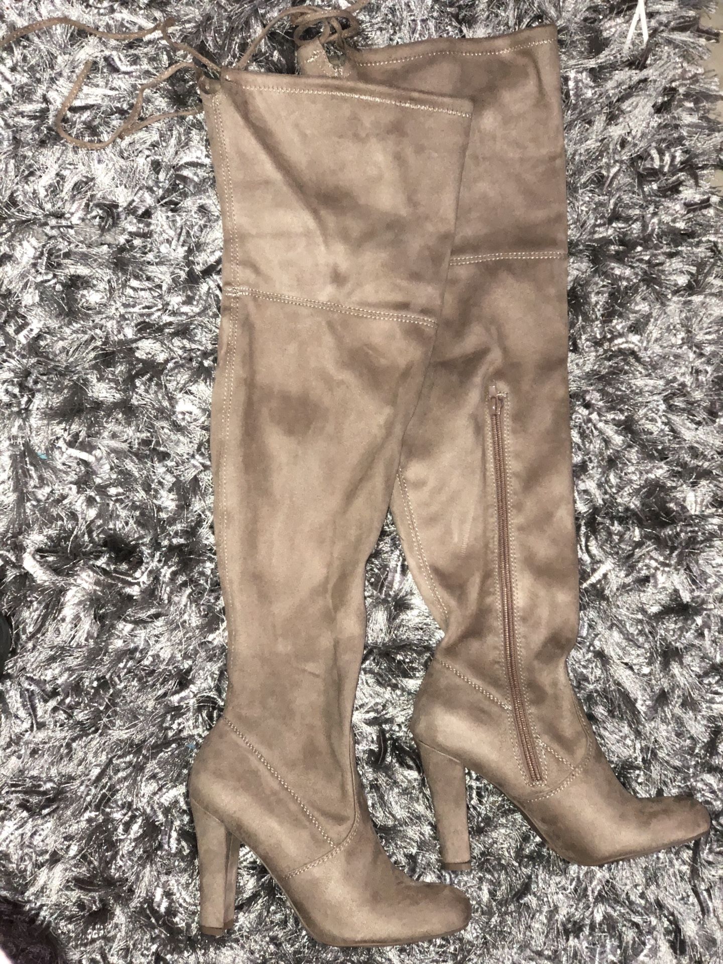 Thigh boots