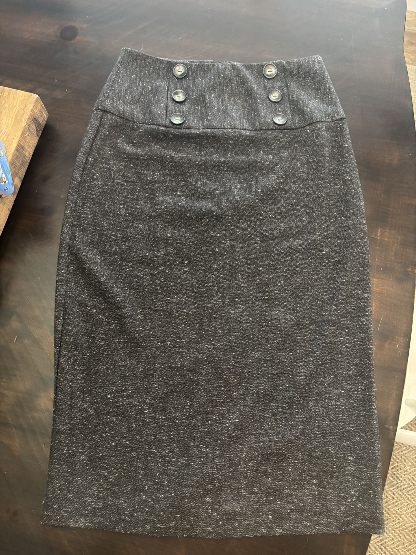 Gray Tweed Wool Skirt. Size 5 Pencil Skirt