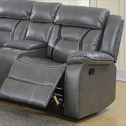 Reclining Living Room Sectional 
