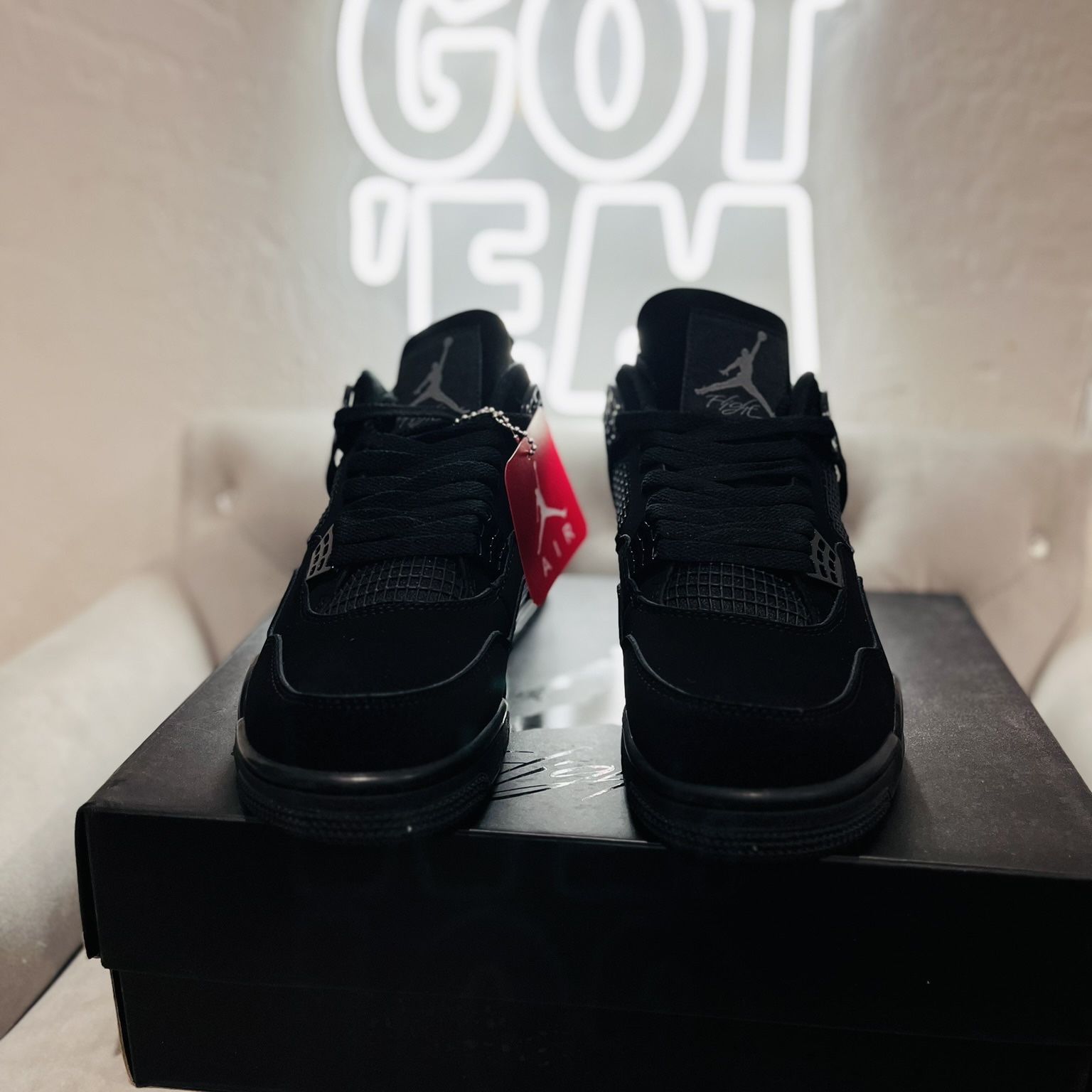 Jordan 4 Black cat