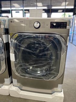 LG 9.0 cu Front Load Gas Dryer