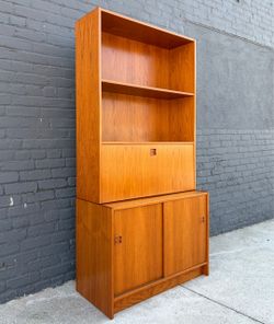 Vintage Danish Modern Mid Century Modern Teak Bookcase Bookshelf Desk Media Cabinet