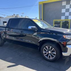 2021 Chevy Silverado 1500  Crew cab  Black 