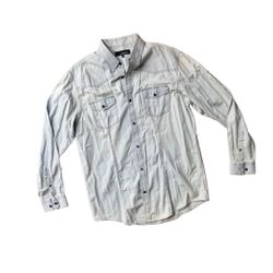 New Coastal Light Wash Button-Up Shirt with Chest Pockets