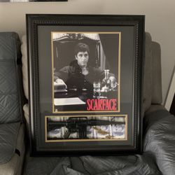 Scare Face Poster Frame