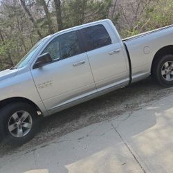 2015 Dodge Ram 1500 Quad Cab V6 2x2 170k New Motor Clean Title