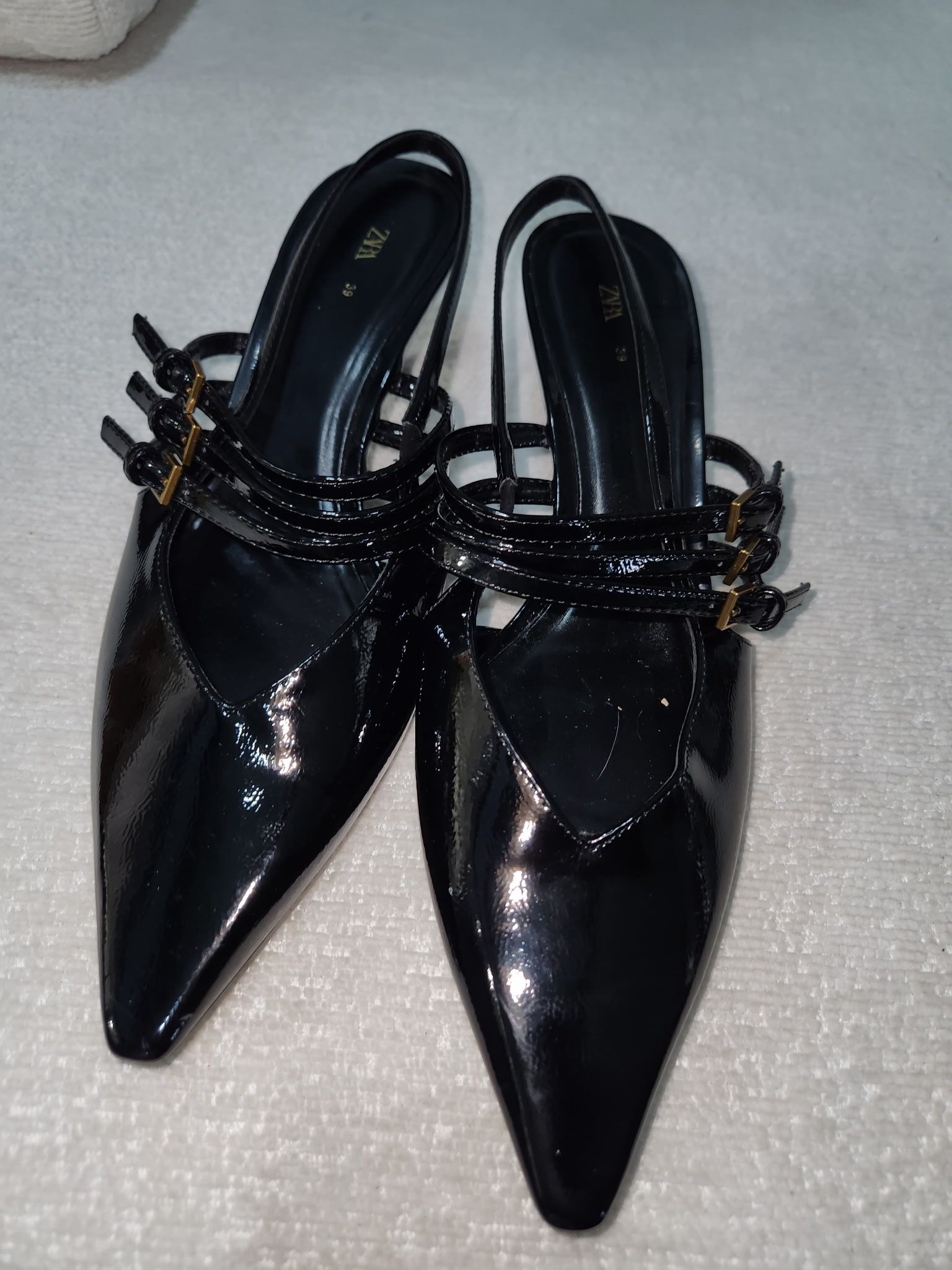 Zara Pointed Tip Stiletto Size 8.5