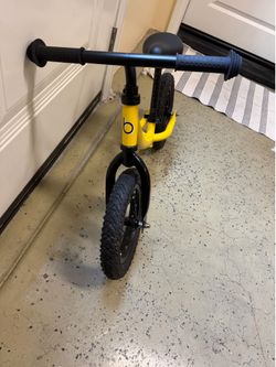 Banana balance bike yellow