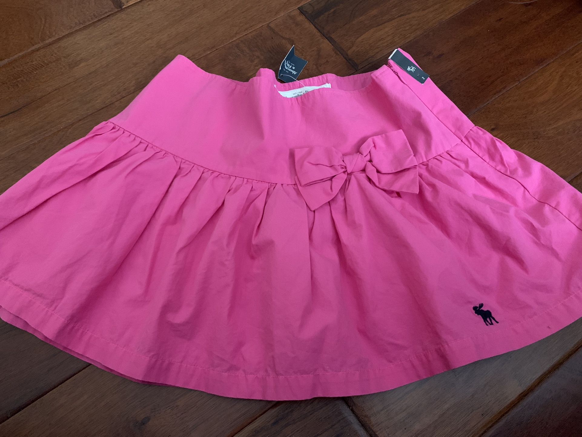 New Abercrombie With Tags Size 2 With Built In Slip