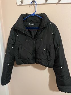 ANWND Black Cropped Puffer Jacket Size M