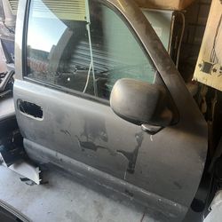 99-07 Gm Chevrolet Silverado Suburban GMC Yukon Sierra Denali Doors