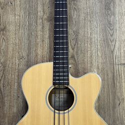 TAKAMINE EG512C ACOUSTIC-ELECTRIC BASS GUITAR