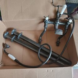 Bronze Standing Facet For Bathtub