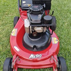 Toro Exmark Metro 26 Commercial Lawn Mower 
