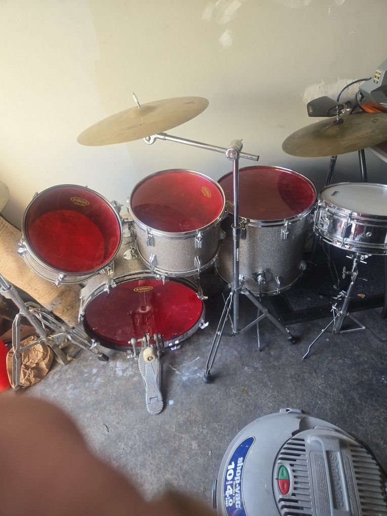 1960's  70's  Roger's Drum Set