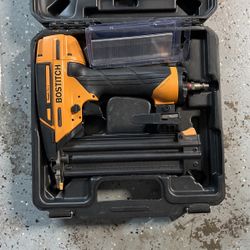 Bostitch Nail Gun Kit 