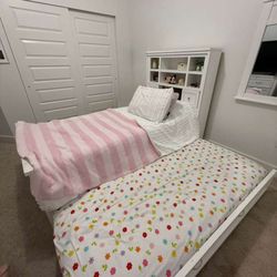 Cottage White Twin Bedroom Set 