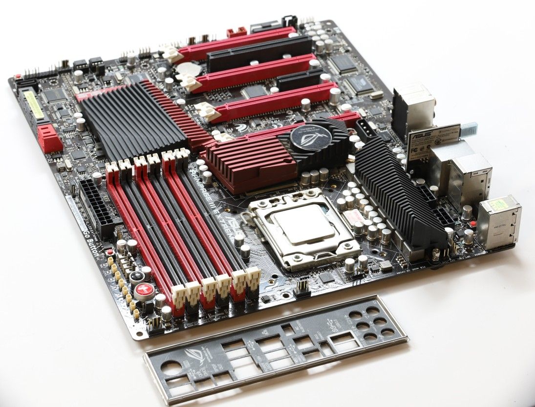 Asus Rampage lll Extreme and Intel Core i7 Extreme Edition 980X