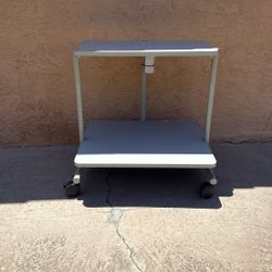 Metal And Wood Modern Desk Adjustable Hight 