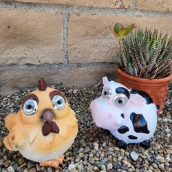 (2 Pcs) Small Rooster + Cow Solar Statue - Yard Art - Garden Decor
