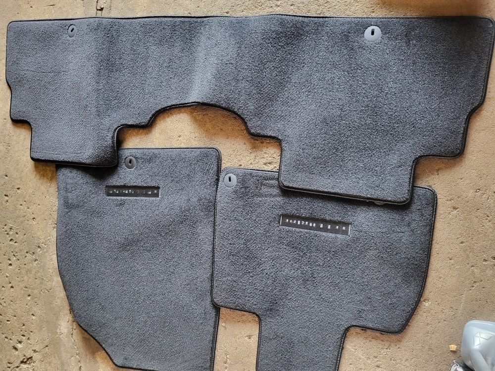Floor mats For KIA TELLURIDE 