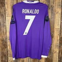 Ronaldo #7 Real Madrid 2016/2017 UCL Final Purple Jersey - Long Sleeve