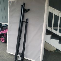 Full Size  Metal Frame And Box Spring 