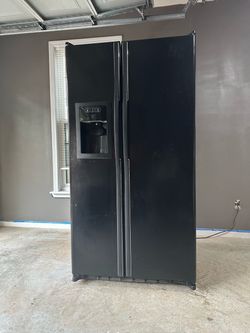 GE Refrigerator