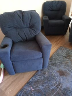 2 Children Recliners