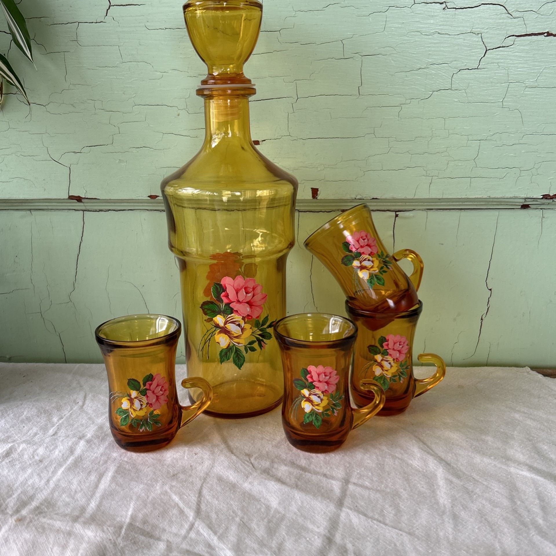 Amber Port Decanter With Painted Flowers & 4 Small 2 oz Glasses With Handles