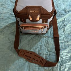 6 Slot Wearable Cooler