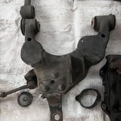 00-06 Toyota Tundra Lower Control Arms