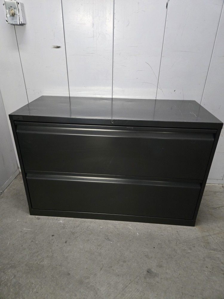 Metal File Cabinet With Key/storage Cabinet