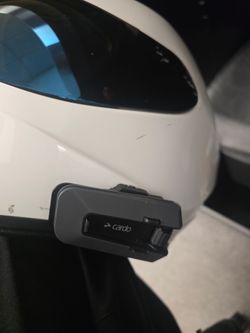 Cardo Pack Talk Edge w/ helmet and gloves