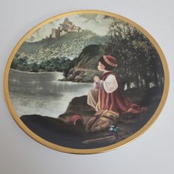 Precious Momments Plate "A Prayer For Victory" Hamilton Collection