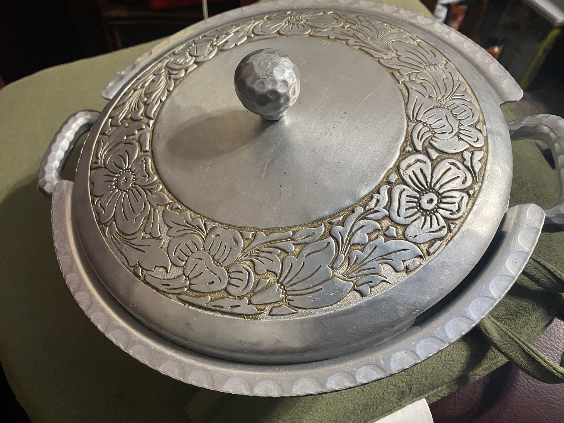 Vintage Cacerola Aluminum About Half Ft