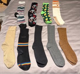 9 pairs of assorted men’s socks different brands $15 for bundle