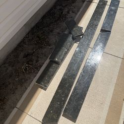 Free granite pieces