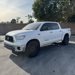 Toyota Tundra 